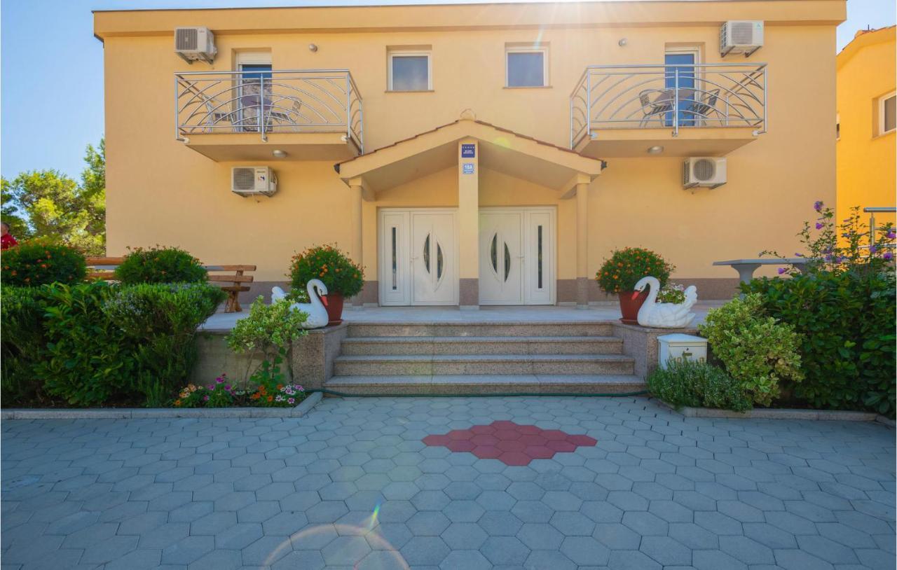Beautiful Apartment In Krvavica With Kitchen Esterno foto